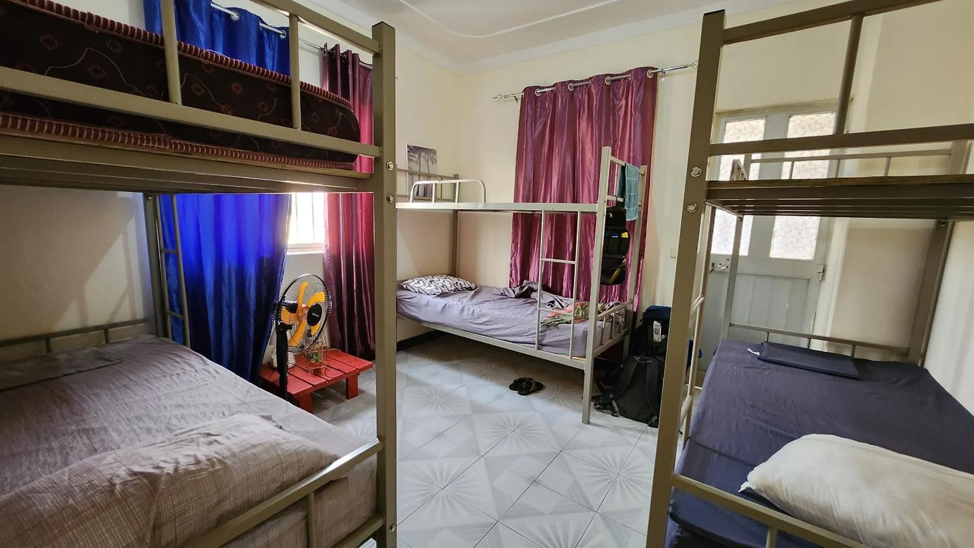 Meeting Point Hostel-Praia Group Reservations 0*, Praia Cape Verde